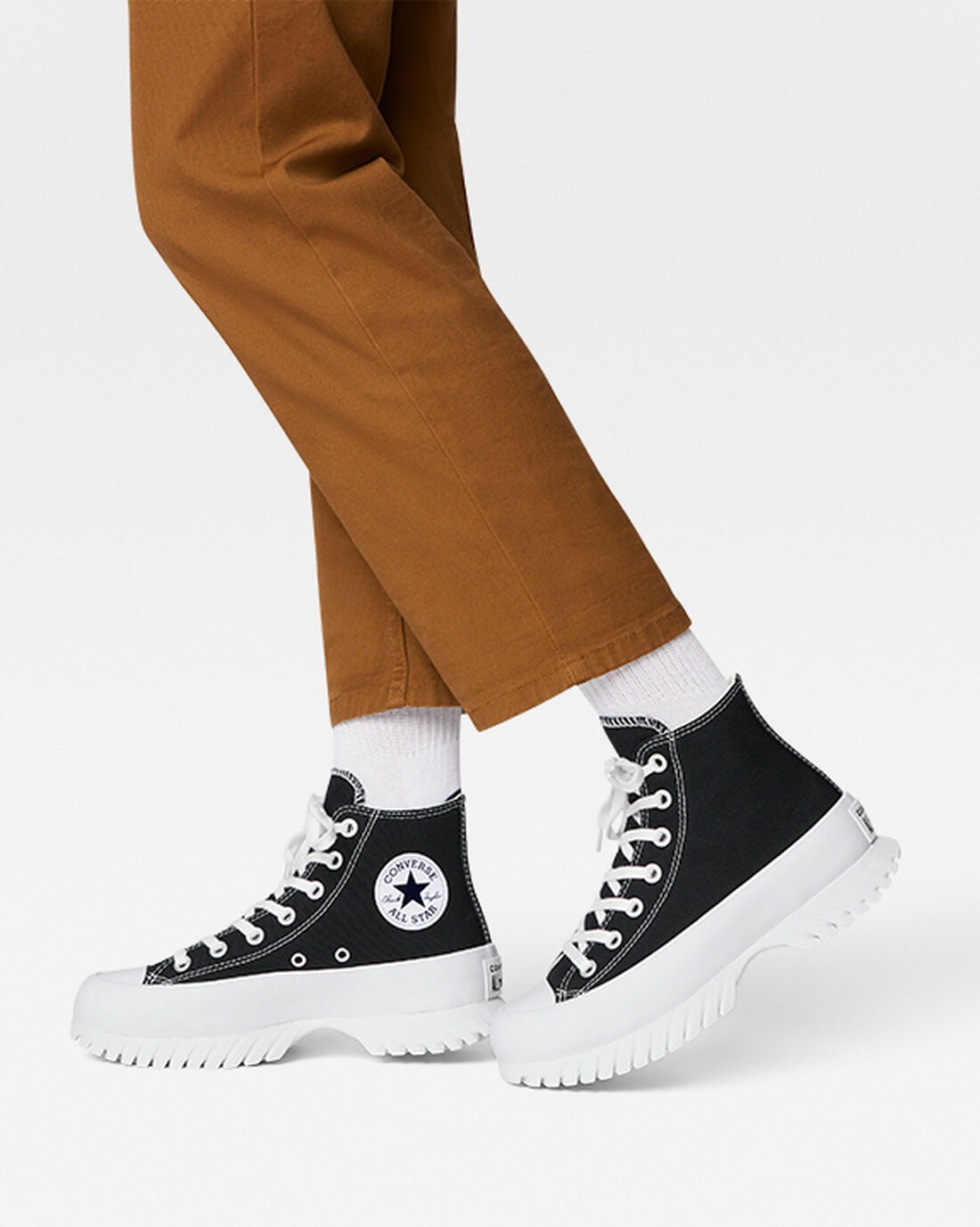 Converse Chuck Taylor All Star Lugged 2.0 Női Magasszárú Cipő Fekete/Fehér | HU01549